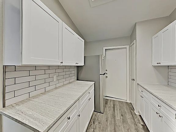 5th image of 20066 Kalmia Dr #673