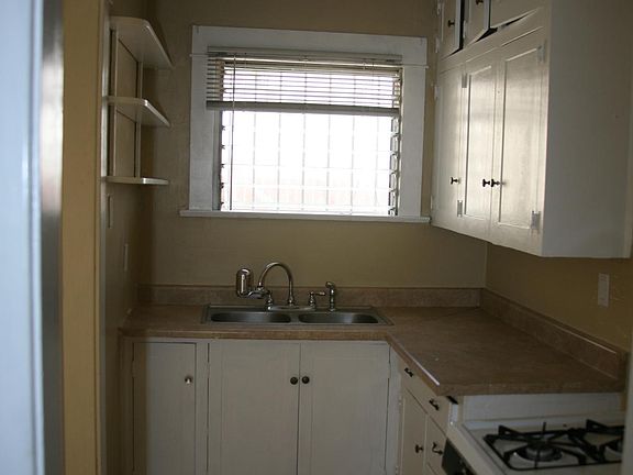 2nd image of 1627 E Broadway