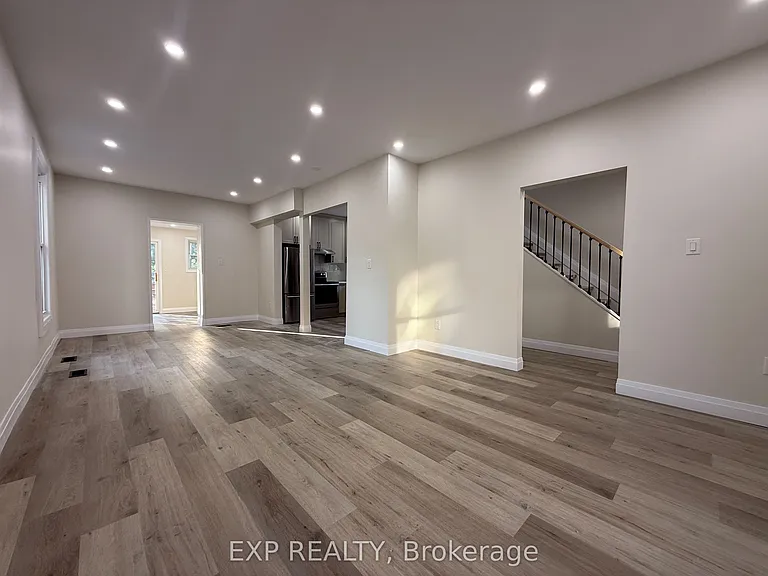 122 Alice St #UPPER — Photo 6