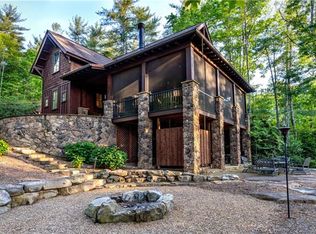 1752 Yellow Fork Trl E, Nebo, NC 28761