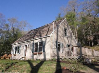 33 W Hamlet Rd, Newcastle, ME 04553