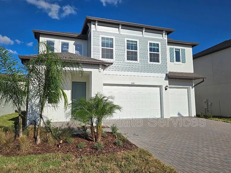 5 bed, 4.5 bath, 3230 sqft, $4,250 — Photo 2