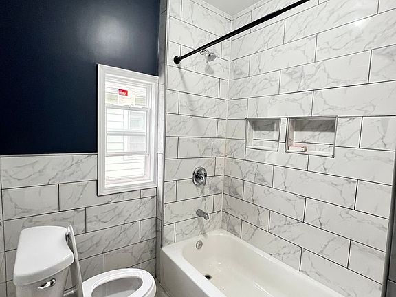 4th image of 313 Lasalle Ave Floor 2