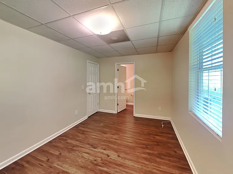 1509 Locomotive Dr NE — Photo 17