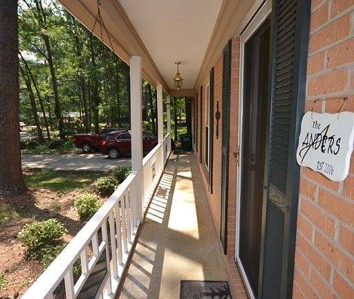 4th image of 3412 Valley Creek Dr
