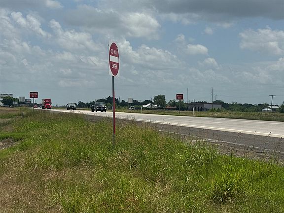 5th image of 5479 E Highway 175