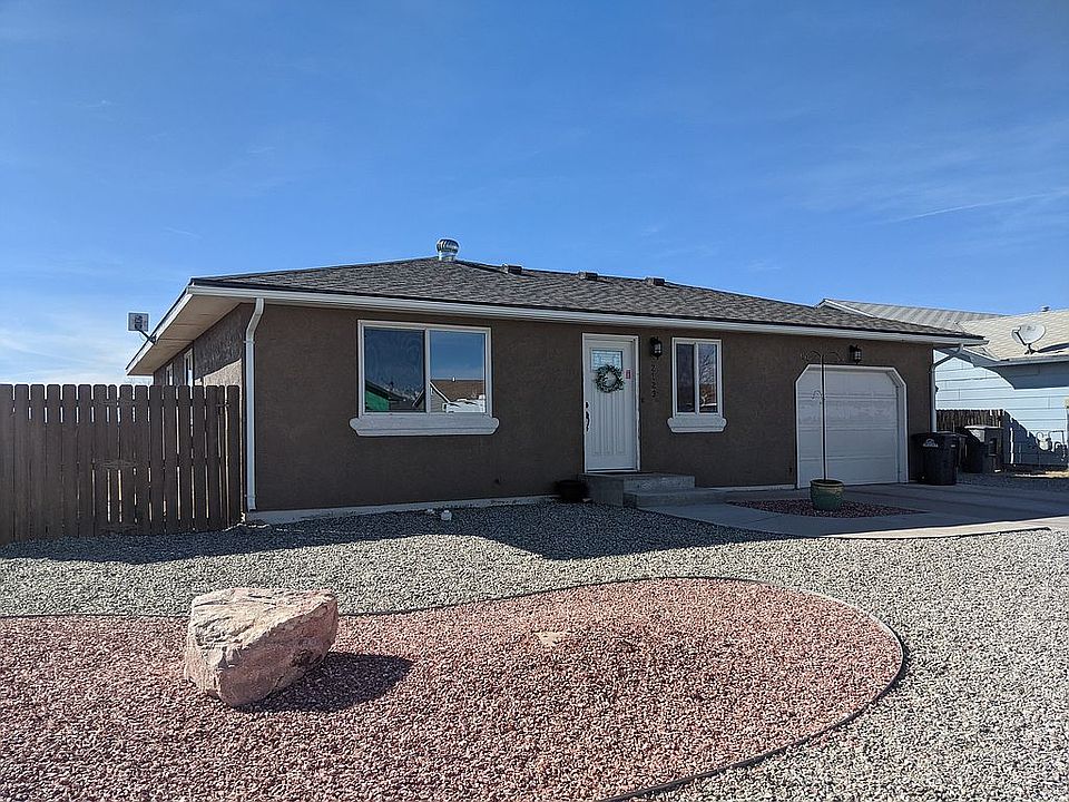 1st image of 2123 Gloria Pl