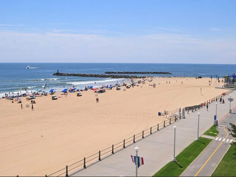 303 Atlantic Ave #1201 — Photo 4