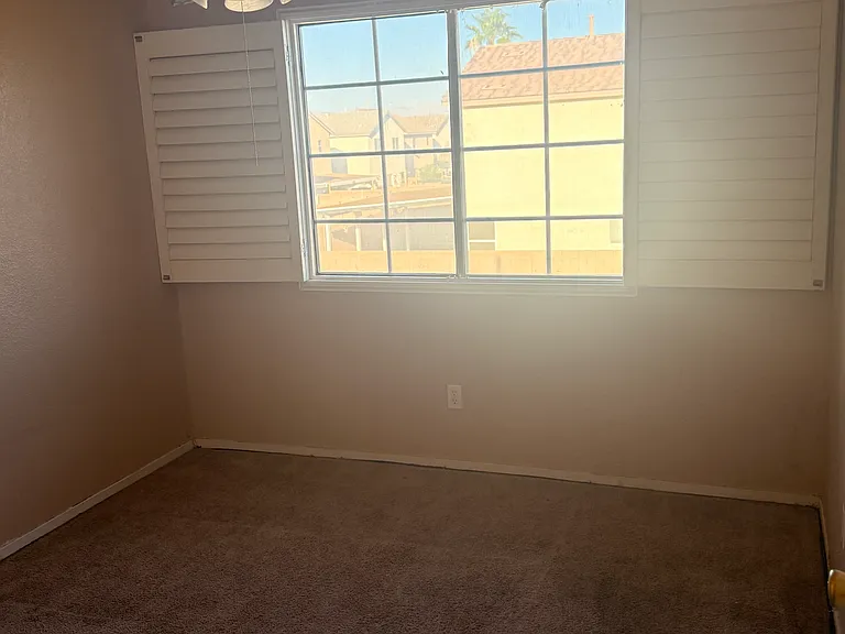6101 Riflecrest Ave — Photo 3