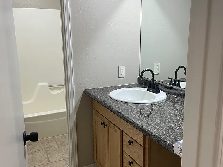 3501 Pinecrest St — Photo 8