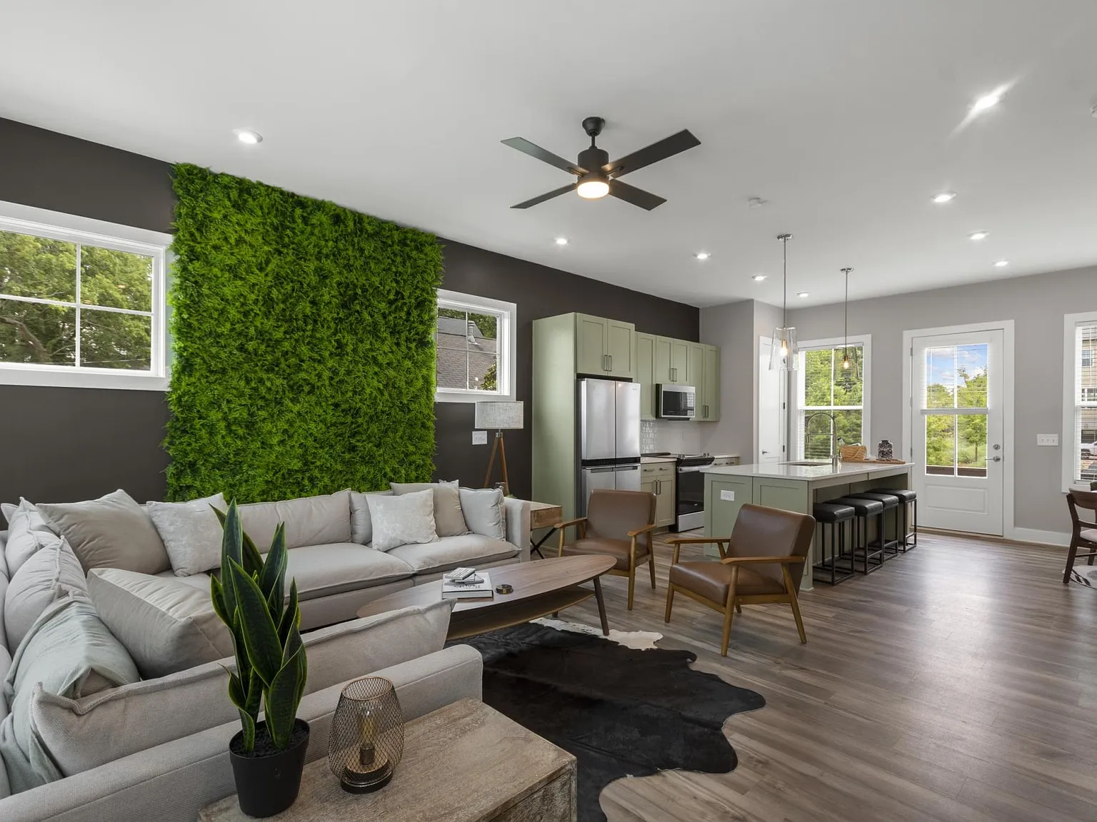 713 Agape Pl SE — Photo 4