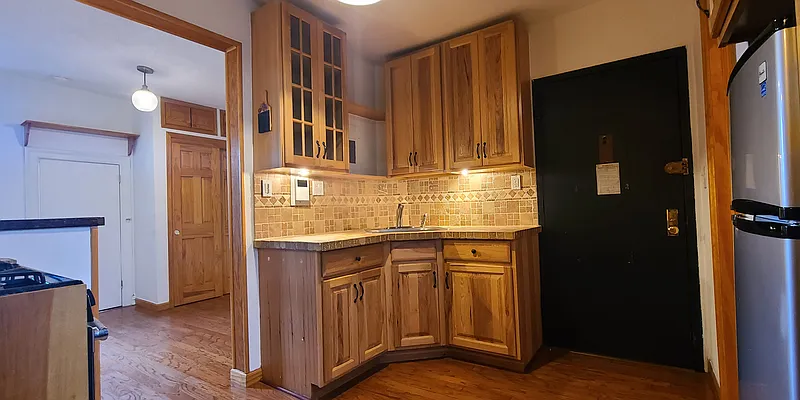 Rented by Douglas Elliman | media 8