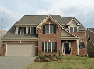 2533 Russlen Dr, Salem, VA 24153