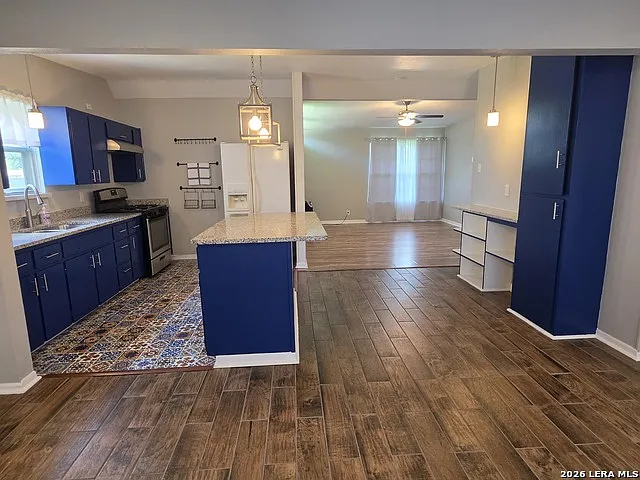 710 Karen Ln — Photo 4