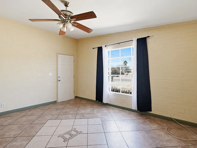 3226 E Bermuda St #1 — Photo 6