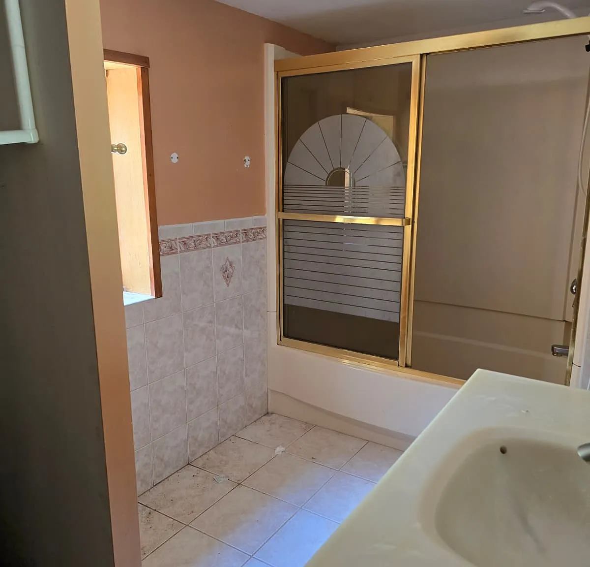2 bed, $1,800 — Photo 2