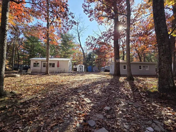 8109 W Fernwood Ave, Baldwin, MI 49304