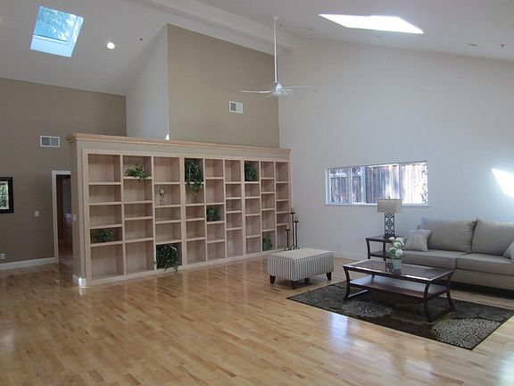 3rd image of 22436 Palm Ave