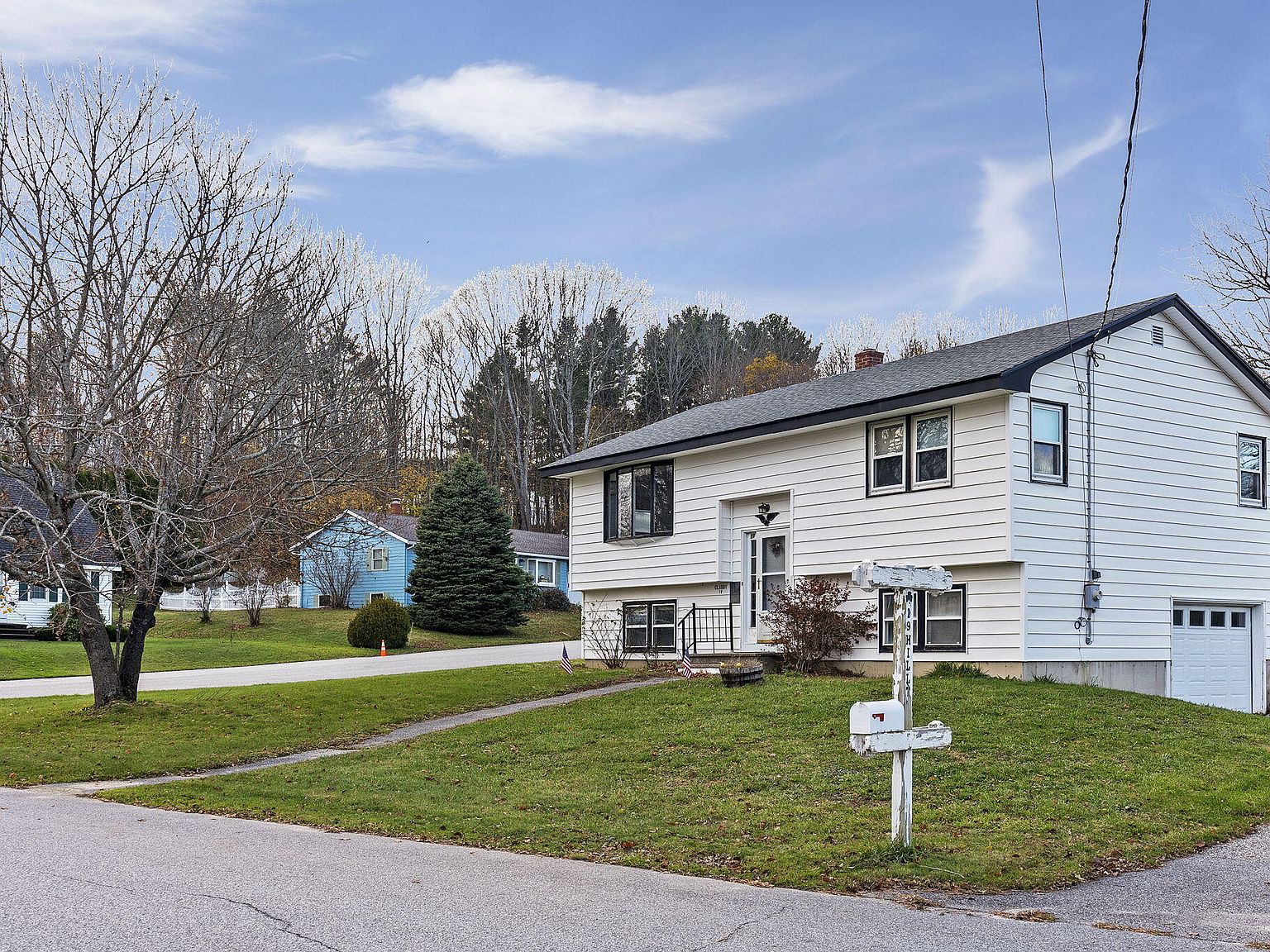 19 Hilltop Avenue, Lewiston, ME 04240 Zillow