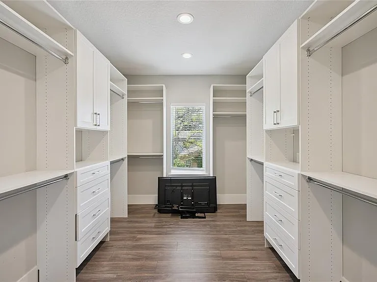 200 E Grant St — Photo 23