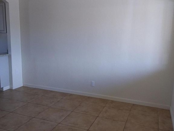 3rd image of 5218 N Papaya Ave