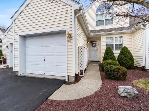 114 Turnberry Court, Poughkeepsie, NY 12603