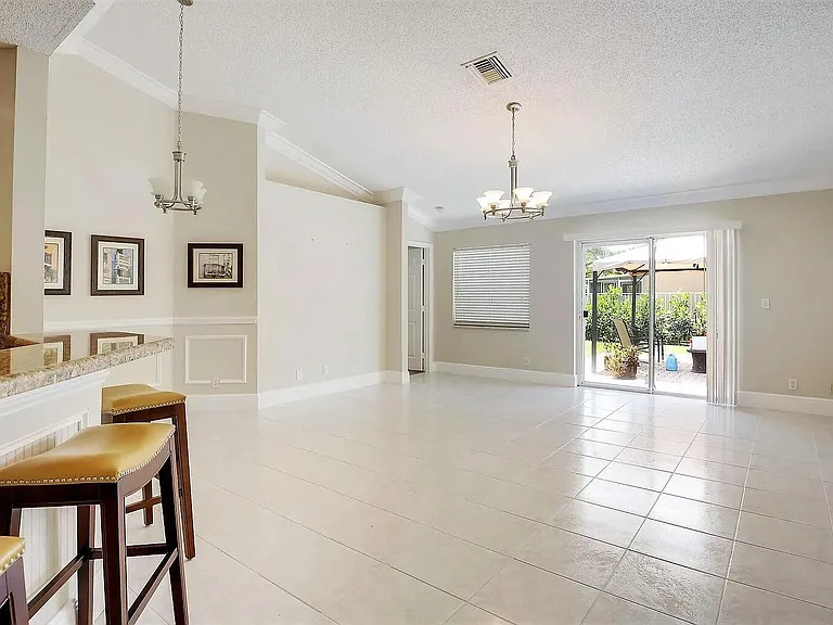13284 Majestic Pine Ct — Photo 17