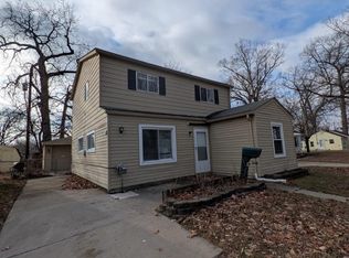 34909 John St, Wayne, MI 48184