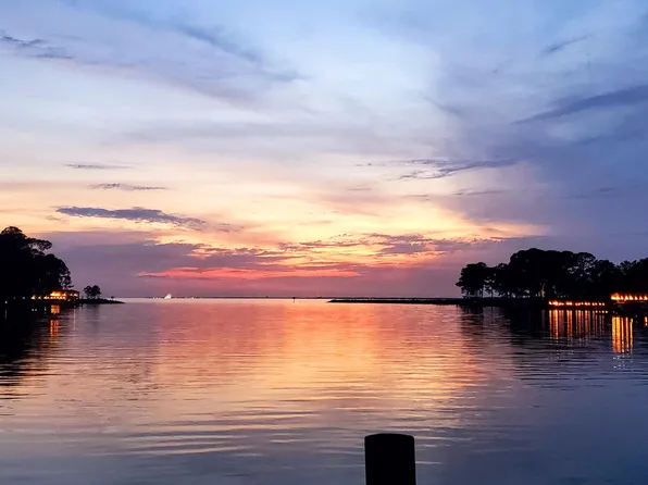 220 Olde Post Rd, Niceville, FL 32578