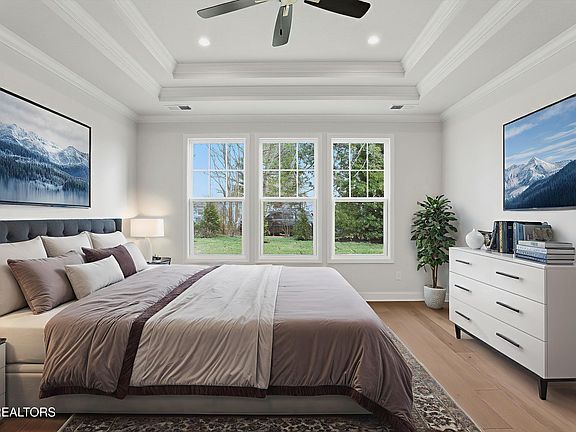 7th image of this home