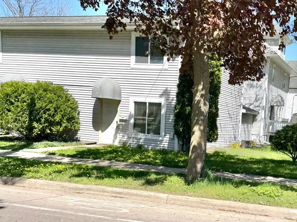 Three bedroom townhome near downtown NW Rochester MN, 4-8 23rd Ave NW #4d8787cc7, Rochester, MN 55901