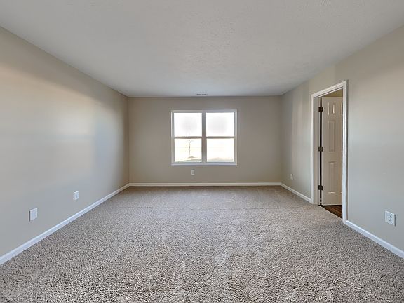 4th image of 8104 Twin River Dr