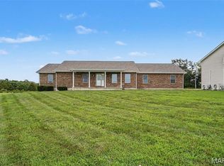 18292 Salem School Rd, Farmington, MO 63640