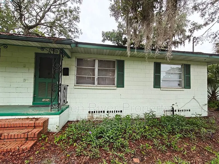 1654 Talbot Ave — Photo 4