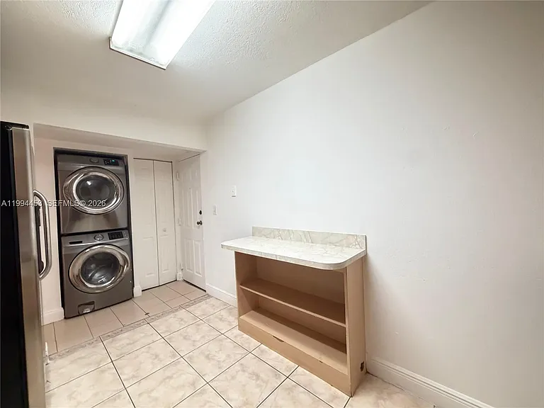 10000 NW 80th Ct #2521 — Photo 2