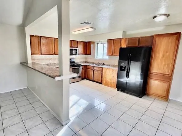 1546 Daisey Bell Ln, Houston, TX 77067