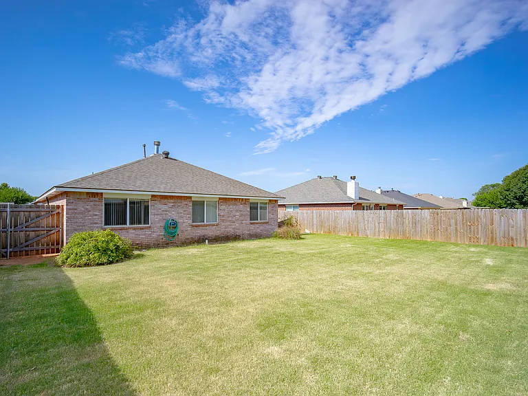 337 W Chantilly Way — Photo 22