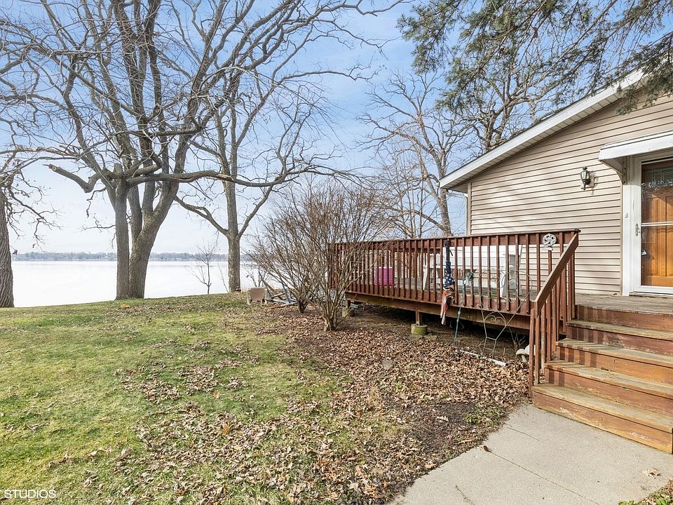 4715 W Lakeshore Dr, Mccullom Lake, IL 60050 Zillow