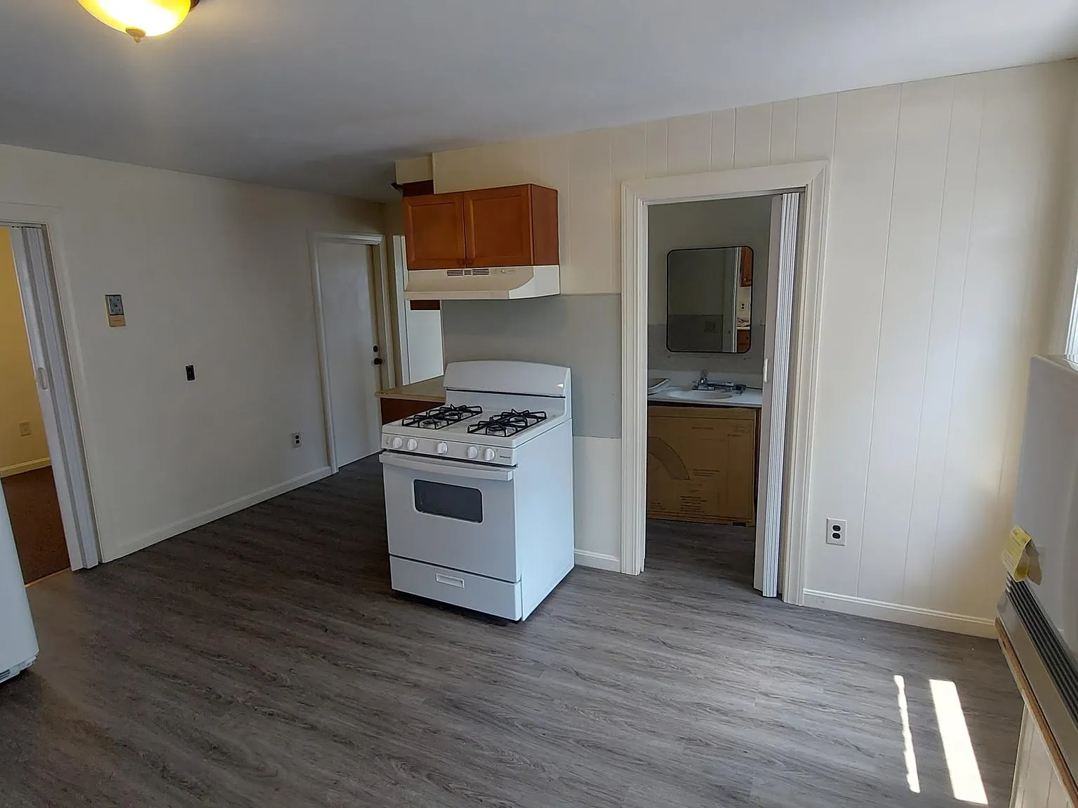 2 bed, 1000 sqft, $1,500 — Photo 2