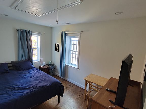 Room with furnishings (room is currently unfurnished but can be negotiated)