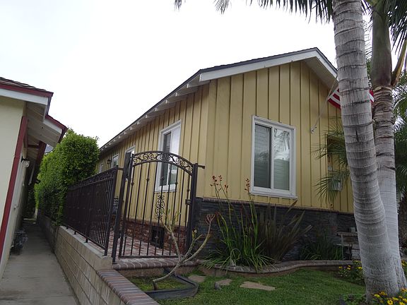 3rd image of 859 Carillo Dr