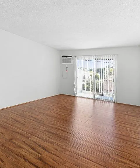 1552 Armacost Ave #9 — Photo 12