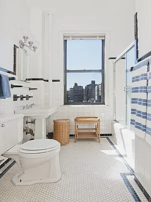 Sold by Sotheby's International Realty | media 18