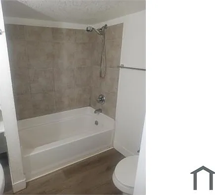 3 bed, 950 sqft, $1,900 — Photo 4