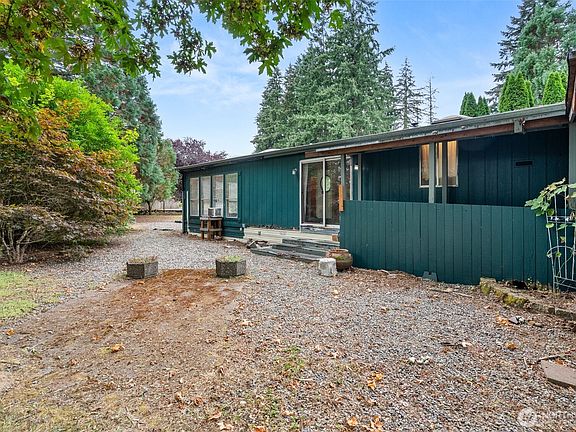 3rd image of 8034 Normandy Place SE