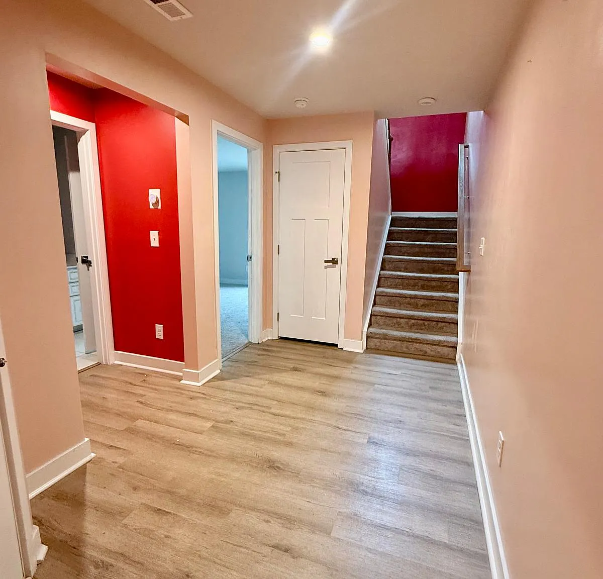4 bed, 3.5 bath, 2137 sqft, $2,850 — Photo 2