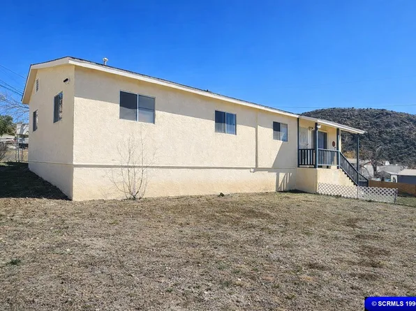 504 1/2 Empire St, Bayard, NM 88023