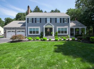 26 Heide Ct S, Saint James, NY 11780
