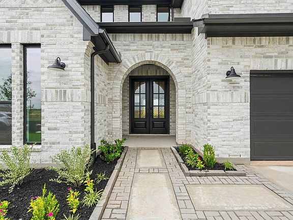 3rd image of 7618 Wildwood Gap Ln