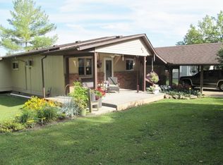 103 Acorn Dr, Bridgeport, IL 62417